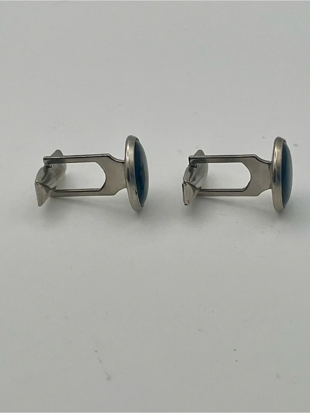 N/A polished silver